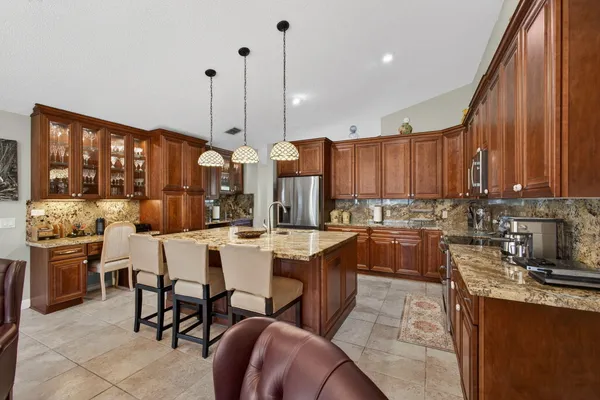 $6,500 | 168 Thornton Drive, Palm Beach Gardens, FL 33418
