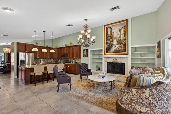 $6,500 | 168 Thornton Drive, Palm Beach Gardens, FL 33418