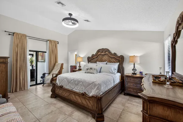 $6,500 | 168 Thornton Drive, Palm Beach Gardens, FL 33418