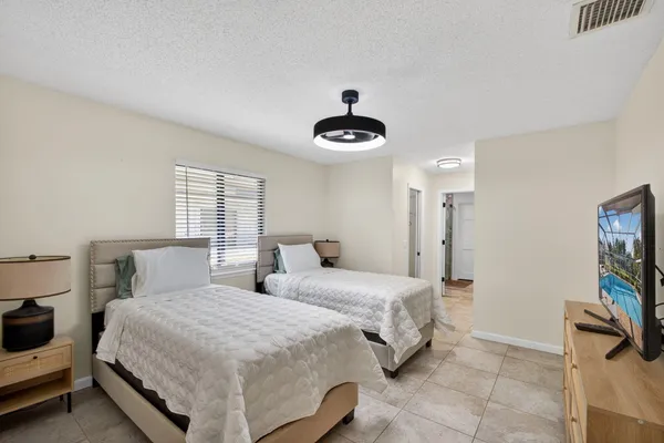 $6,500 | 168 Thornton Drive, Palm Beach Gardens, FL 33418