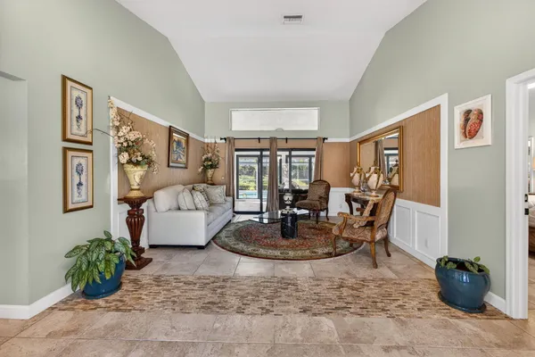 $6,500 | 168 Thornton Drive, Palm Beach Gardens, FL 33418