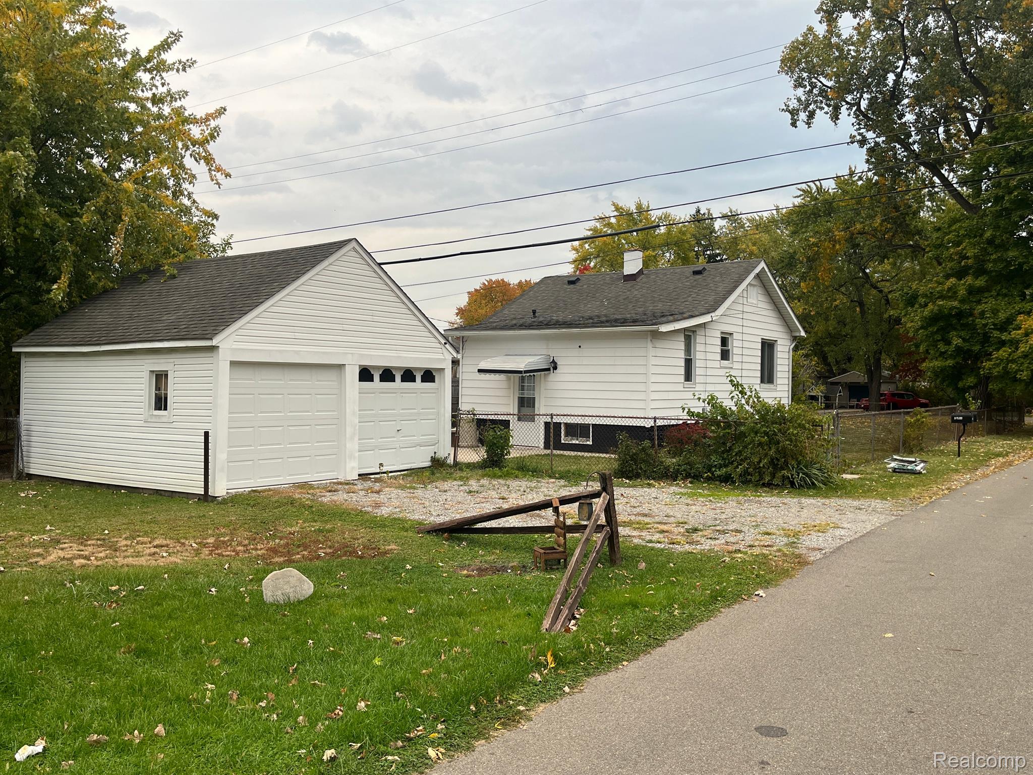 896 Rambow Drive Monroe, MI 48161 - Photo 3 of 19 Gallery Image 3