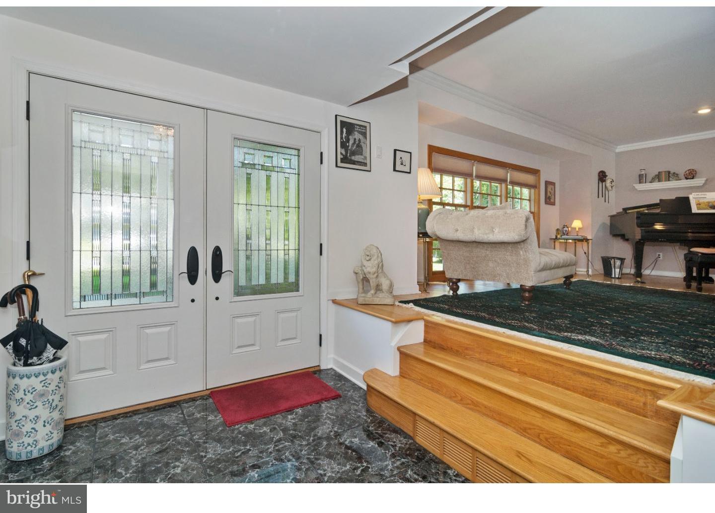 311 Michael Road Yardley, PA 19067 - Photo 4 of 25 Foyer