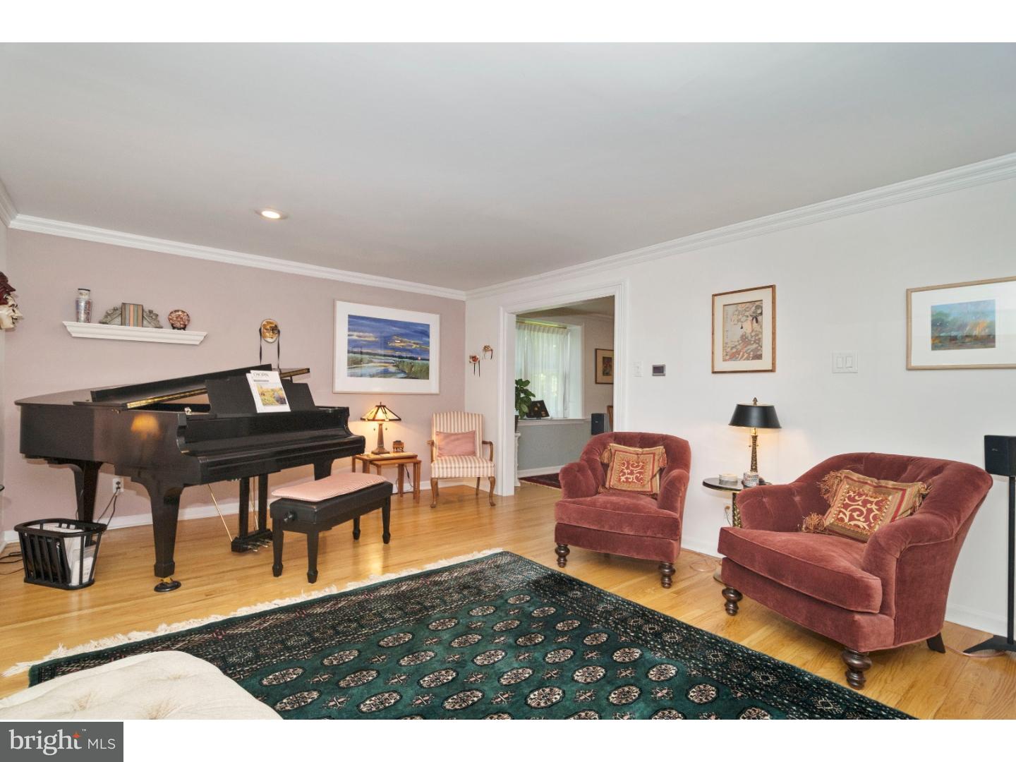 311 Michael Road Yardley, PA 19067 - Photo 6 of 25 Living Room
