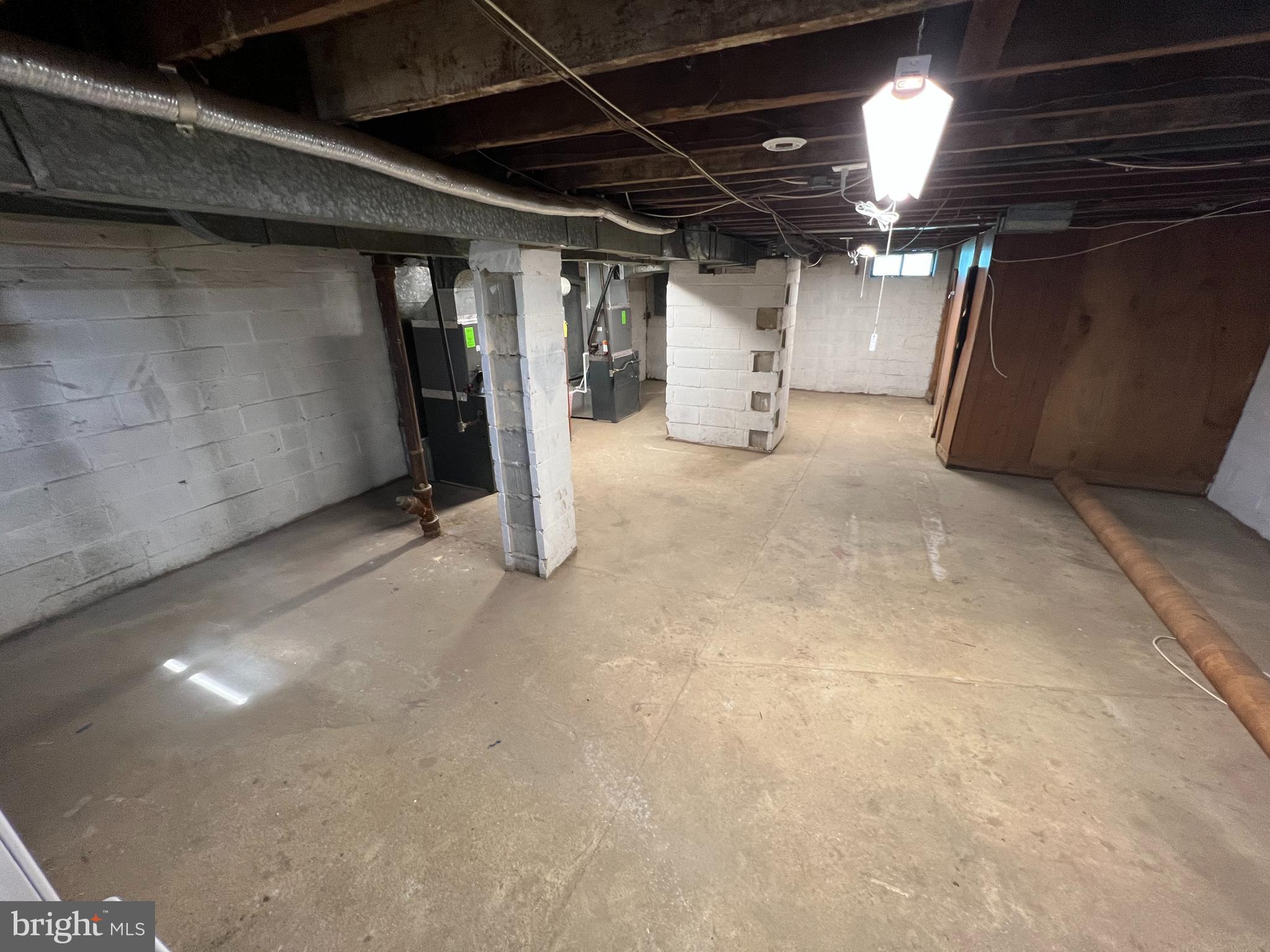 1102 Gleneagle Road Baltimore, MD 21239 - Photo 15 of 19 a view of empty room
