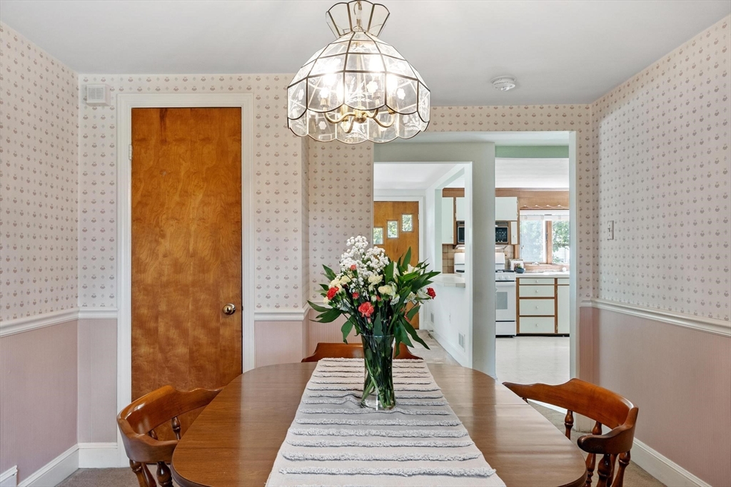 48 Chickering Street Lawrence, MA 01843 - Photo 16 of 38