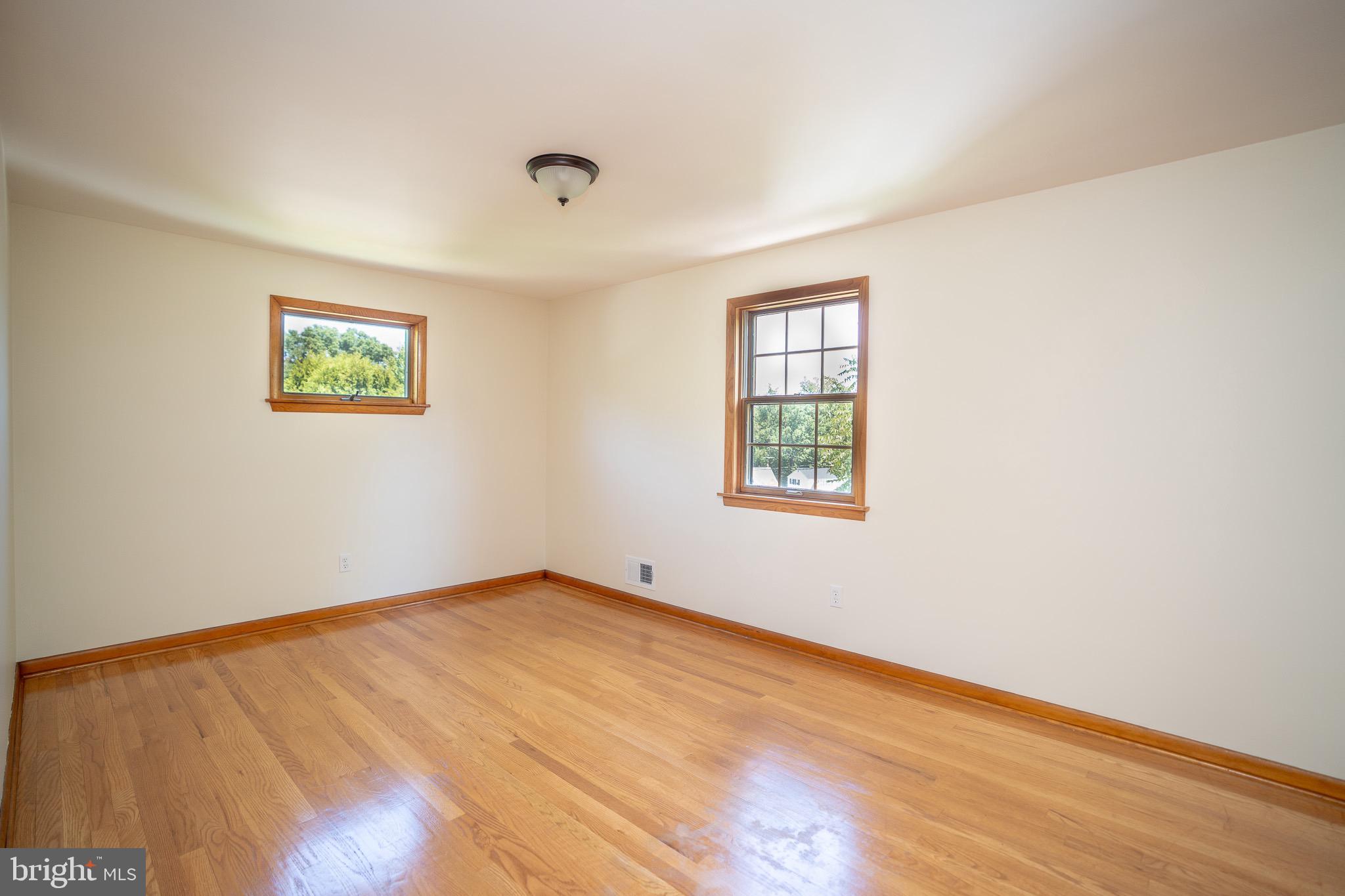8215 Edwill Avenue Rosedale, MD 21237 - Photo 9 of 21