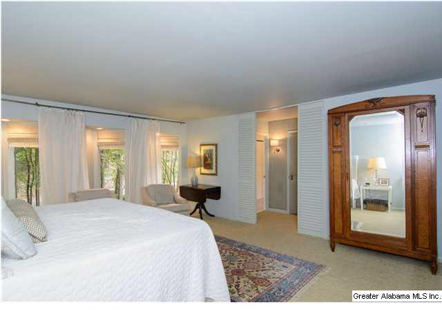 3668 Brookwood Road Birmingham, AL 35213 - Photo 18 of 32