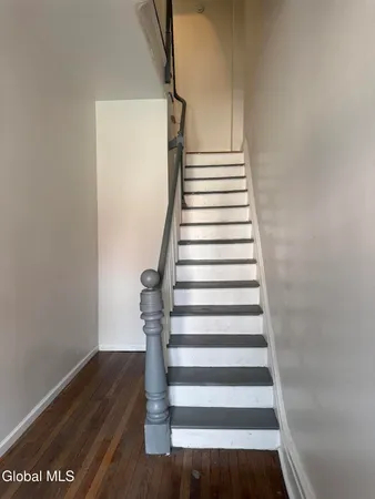 $2,725 | 346 Madison Avenue, Unit 3, Albany, NY 12210