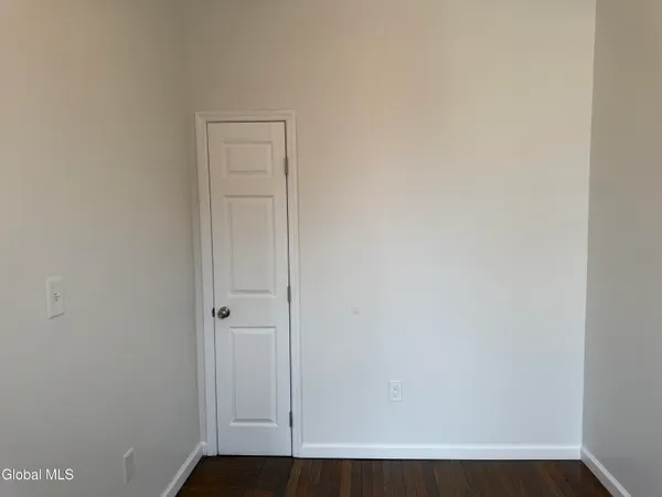 $2,725 | 346 Madison Avenue, Unit 3, Albany, NY 12210