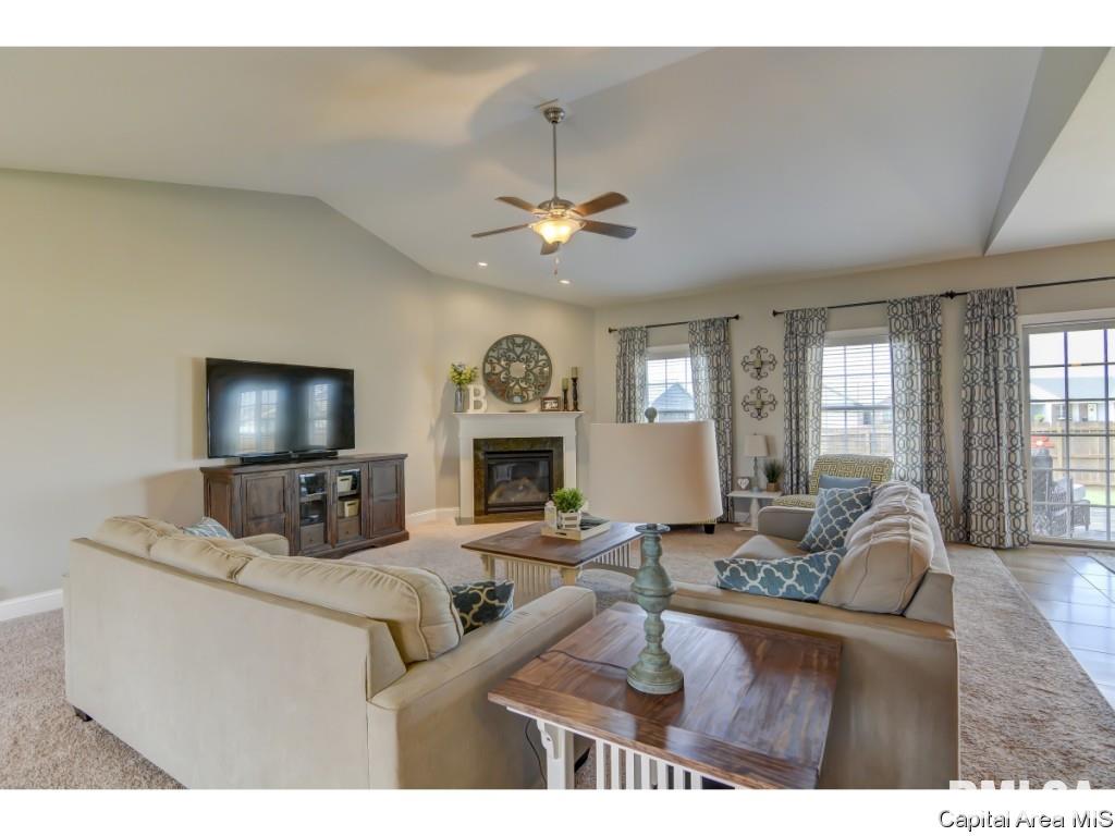 1524 Winston Drive Springfield, IL 62711 - Photo 4 of 30 Gallery Image 4