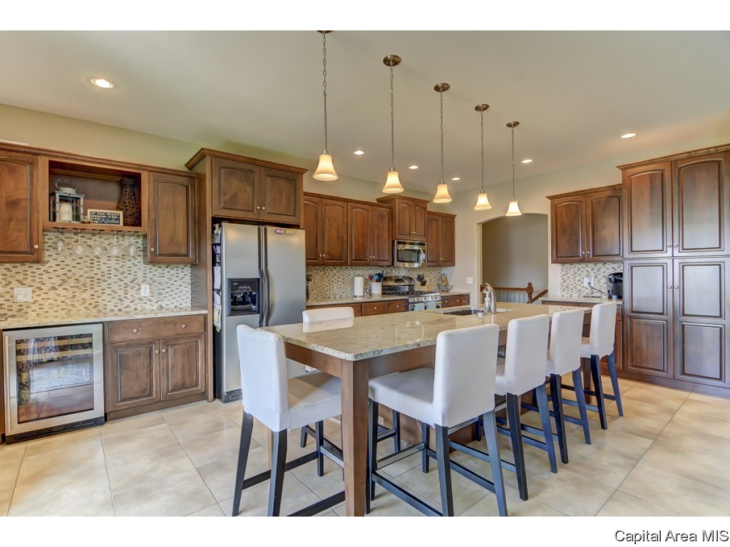 1524 Winston Drive Springfield, IL 62711 - Photo 8 of 30 Gallery Image 8