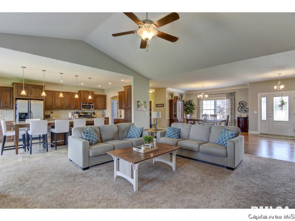 1524 Winston Drive Springfield, IL 62711 - Photo 9 of 30 Gallery Image 9