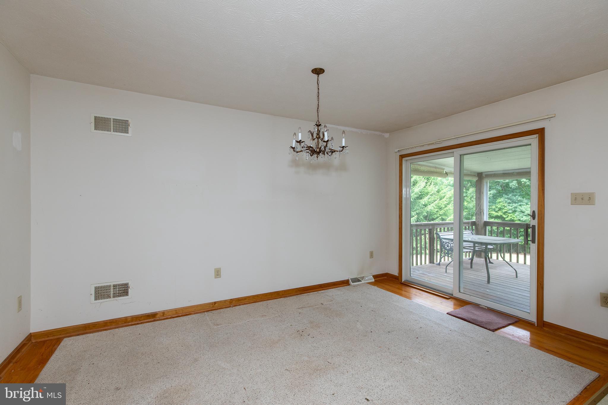 1435 Reynolds Road Cross Junction, VA 22625 - Photo 8 of 20