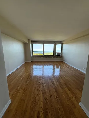 $1,625 | 4180 North Marine Drive, Unit 1206, Chicago, IL 60613