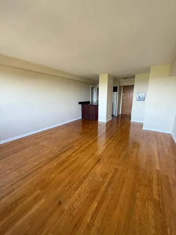 $1,625 | 4180 North Marine Drive, Unit 1206, Chicago, IL 60613