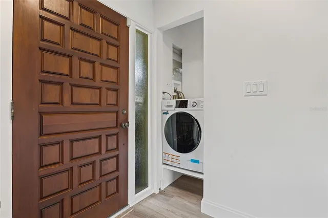 $2,995 | 7215 Westmoreland Drive, Sarasota, FL 34243