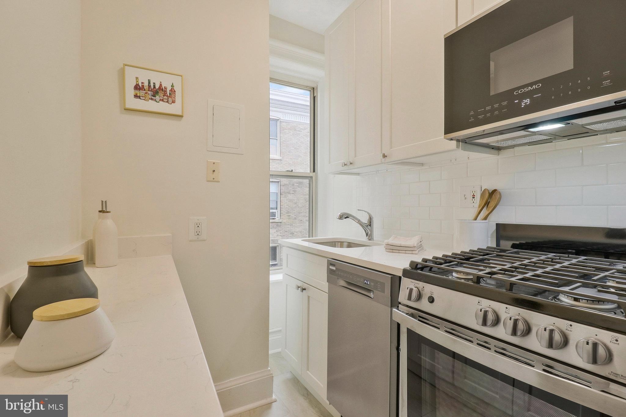 2022 Columbia Road Northwest, Unit 604 Washington, DC 20009 - Photo 9 of 19 Completely renovated kitchen