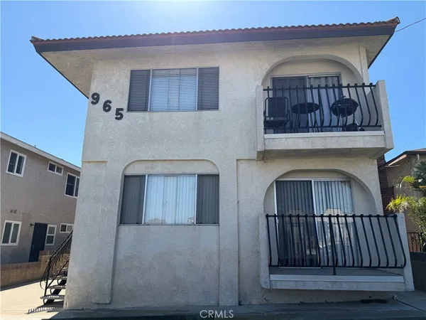 $1,950 | 965 West 18th Street, Unit 2, San Pedro, CA 90731