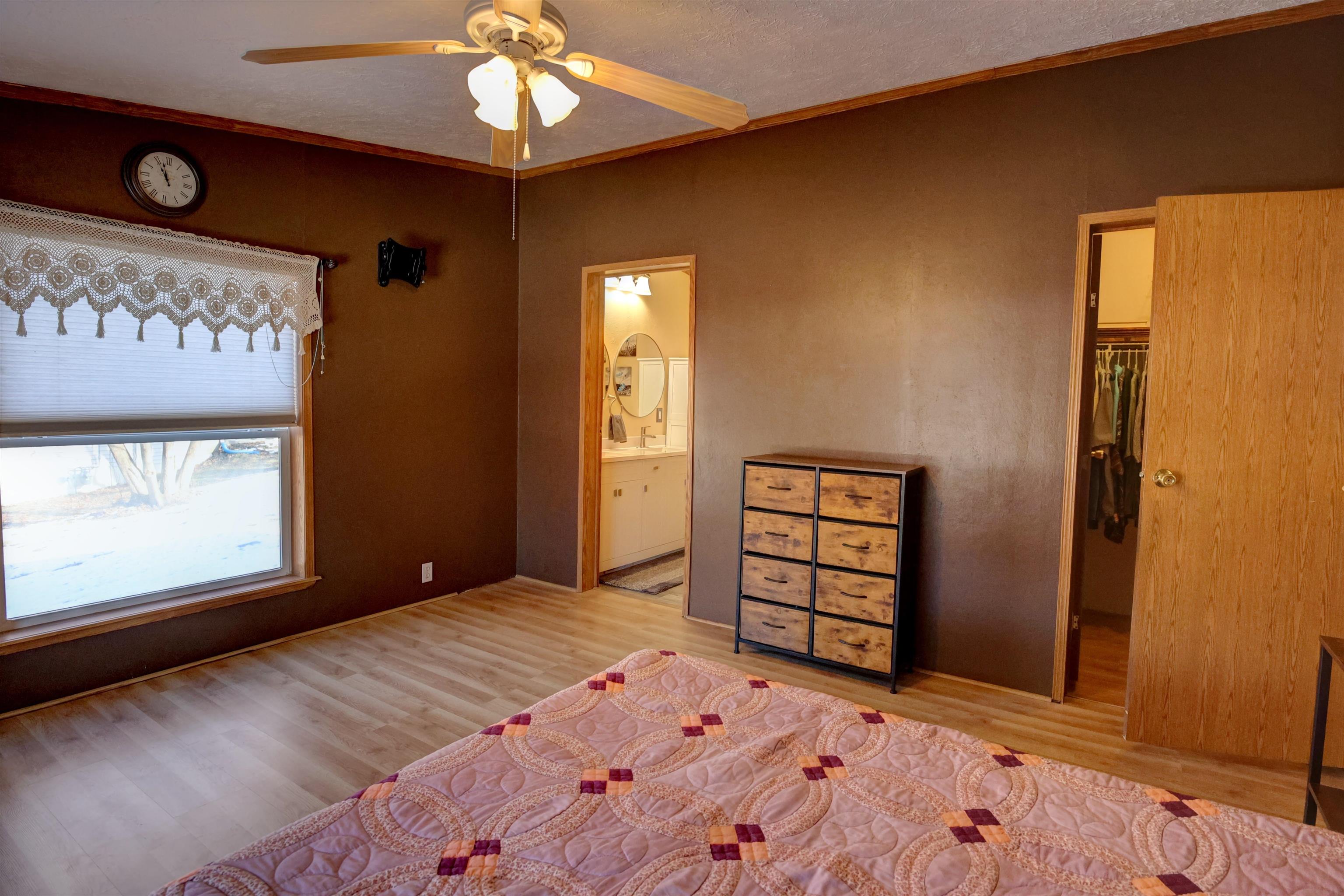 410 Railroad Street Rio, WI 53960 - Photo 17 of 30