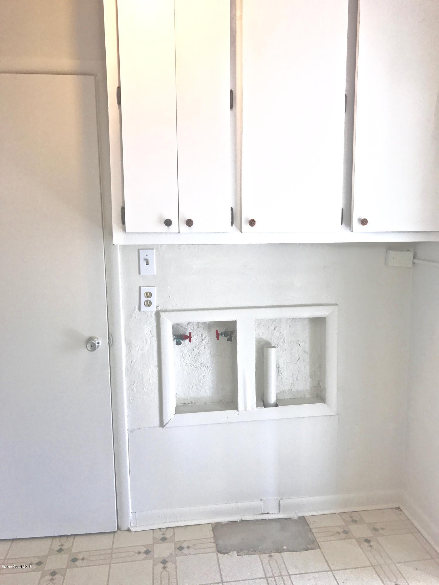 945 Samar Road Cocoa Beach, FL 32931 - Photo 17 of 17 Laundry room