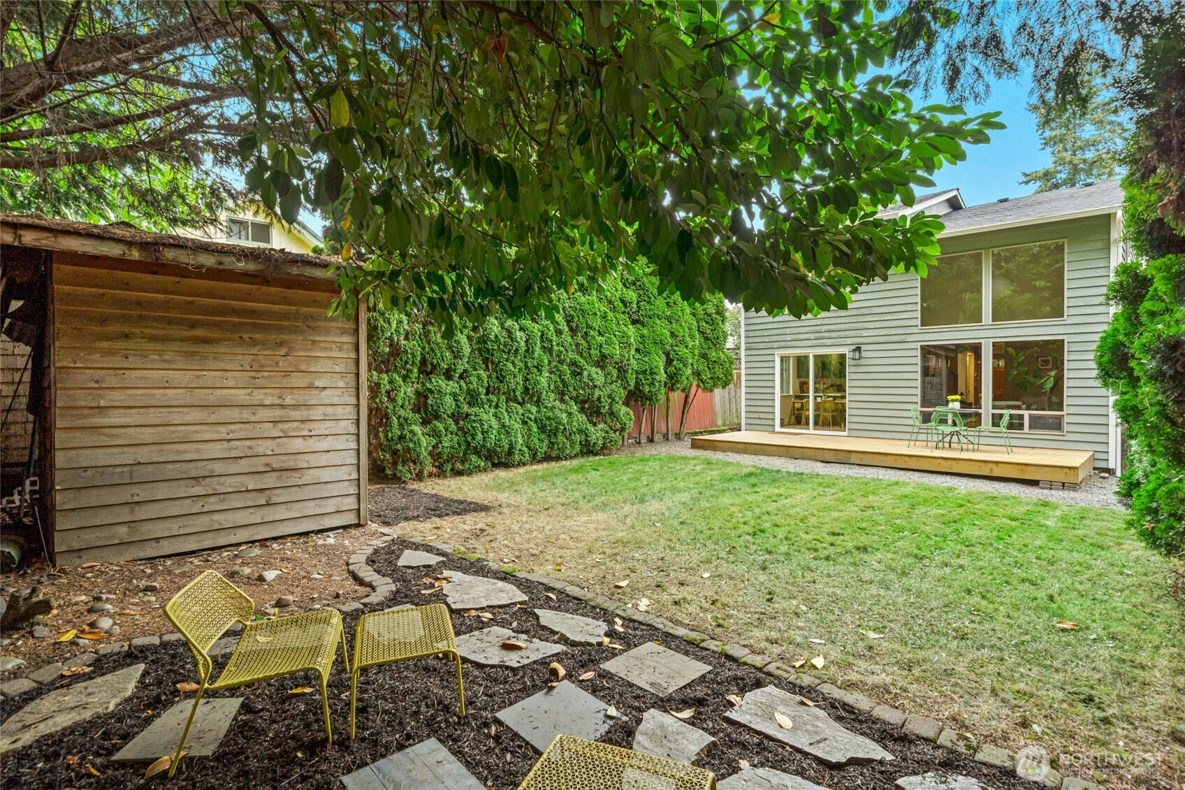 811 Northeast 57th Street Seattle, WA 98105 - Photo 32 of 37 Gallery Image 32