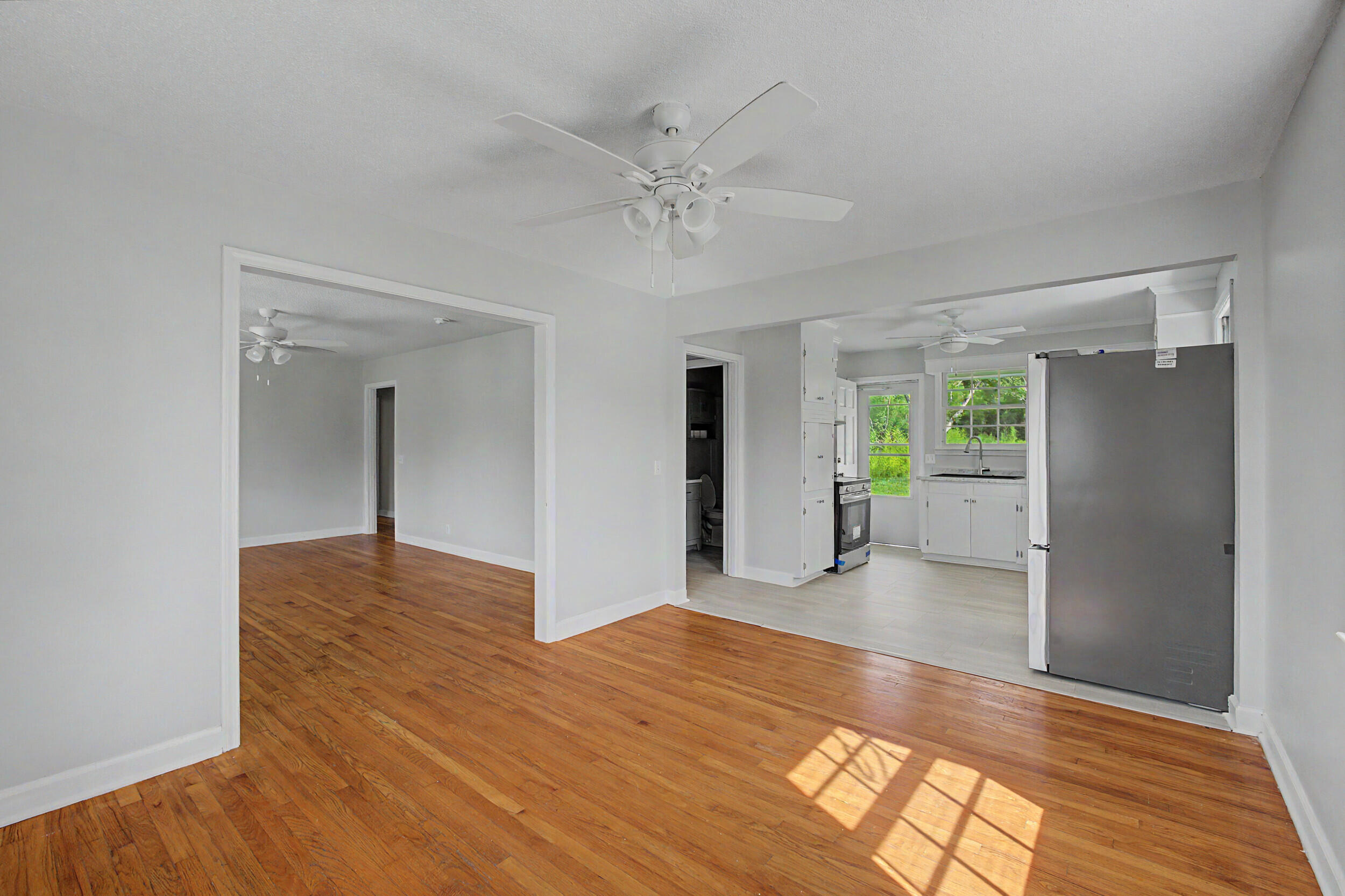 125 Aiken Street Springfield, SC 29146 - Photo 11 of 38