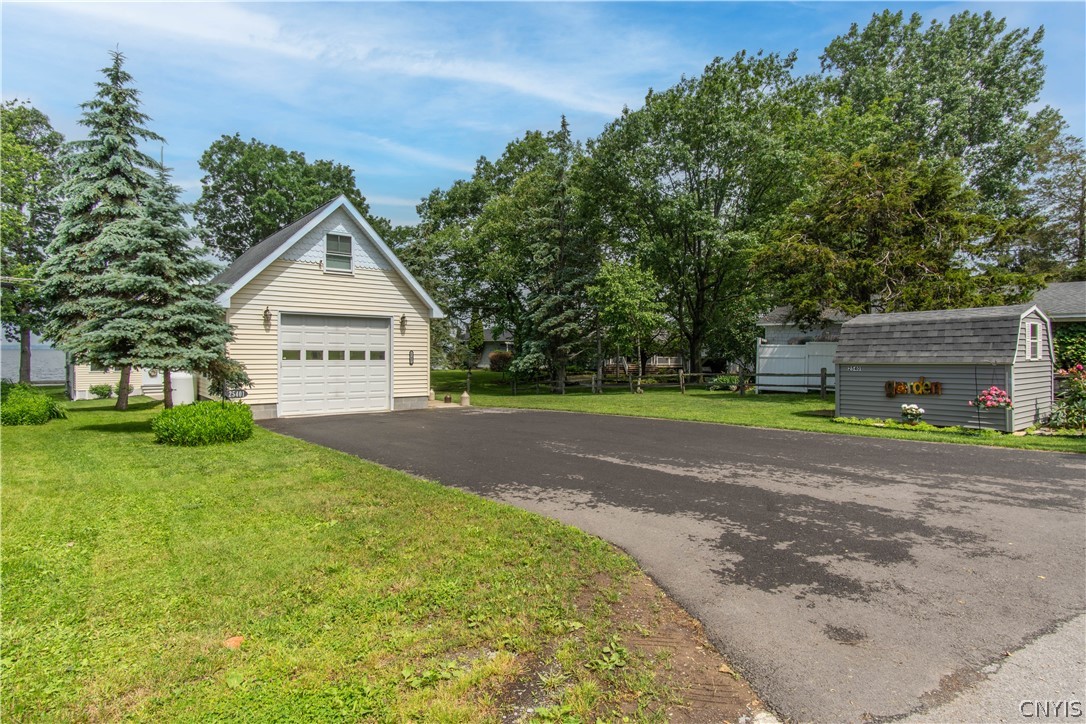 25401 Indian Point Road Chaumont, NY 13622 - Photo 32 of 40
