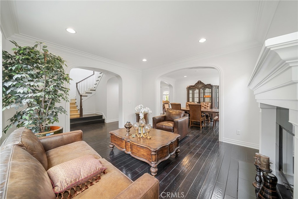 28 Townsend Irvine, CA 92620 - Photo 3 of 36