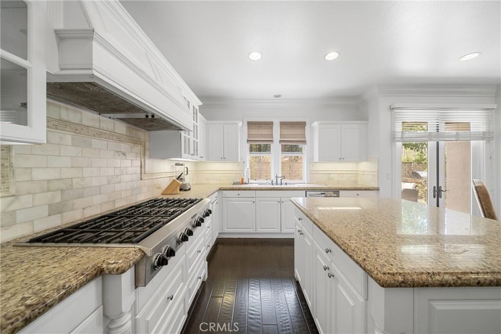 28 Townsend Irvine, CA 92620 - Photo 9 of 36