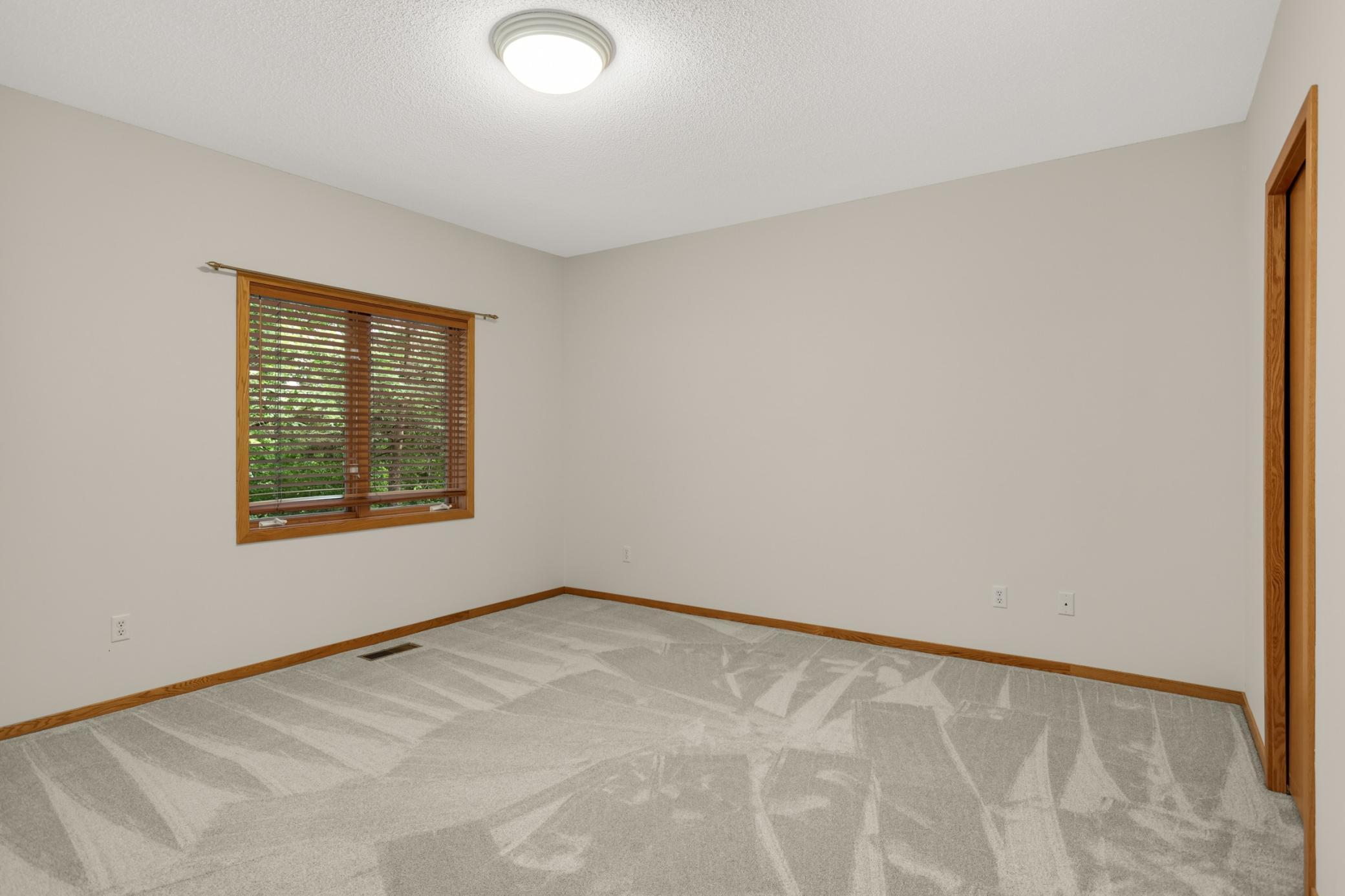 7081 Crowne Oak Road Eden Prairie, MN 55344 - Photo 29 of 36