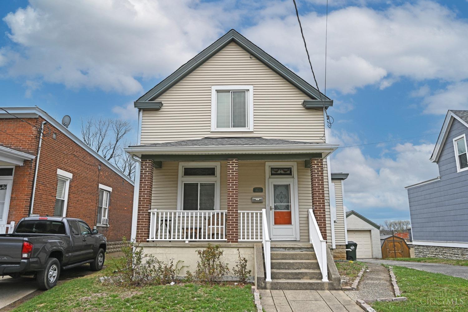 813 3rd Street Reading, OH 45215 - Photo 2 of 33