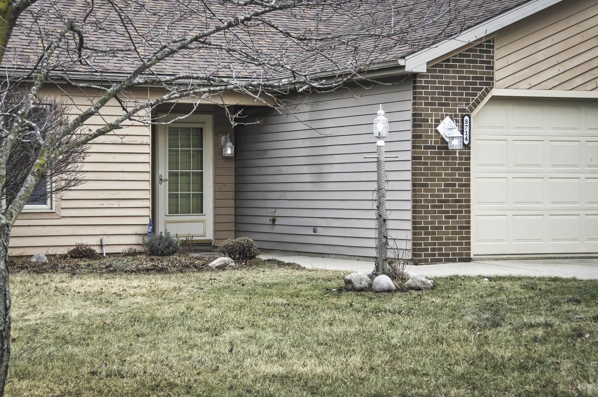 8714 Stand Ridge Run Fort Wayne, IN 46825 - Photo 3 of 34 Gallery Image 3