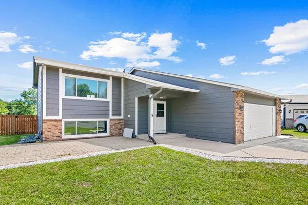 $419,000 | 13693 Hidden Creek Drive, Andover, MN 55304