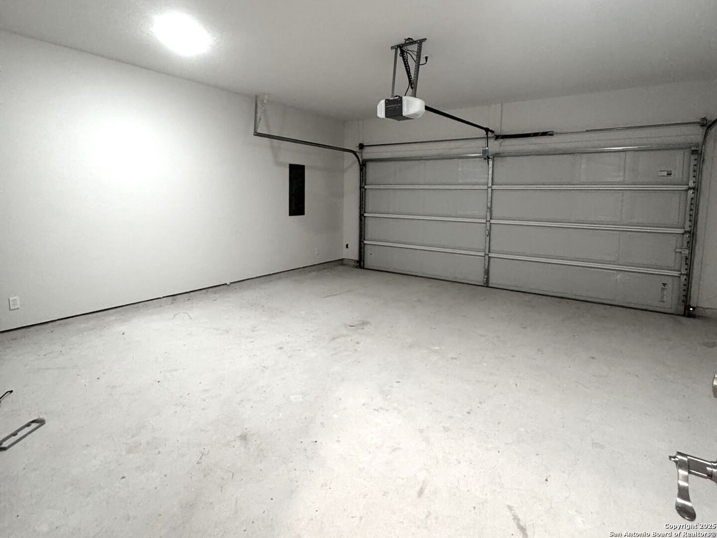 14329 Wisdom Road Atascosa, TX 78002 - Photo 14 of 18 a view of a garage