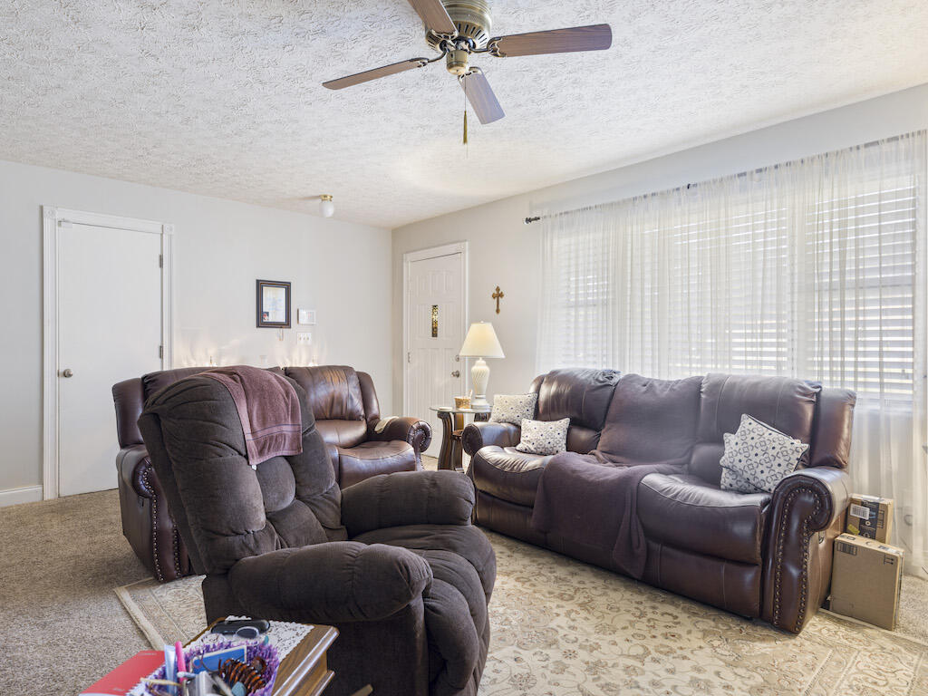 6503 Sebastian Road Fort Pierce, FL 34951 - Photo 7 of 29 0B2A4171