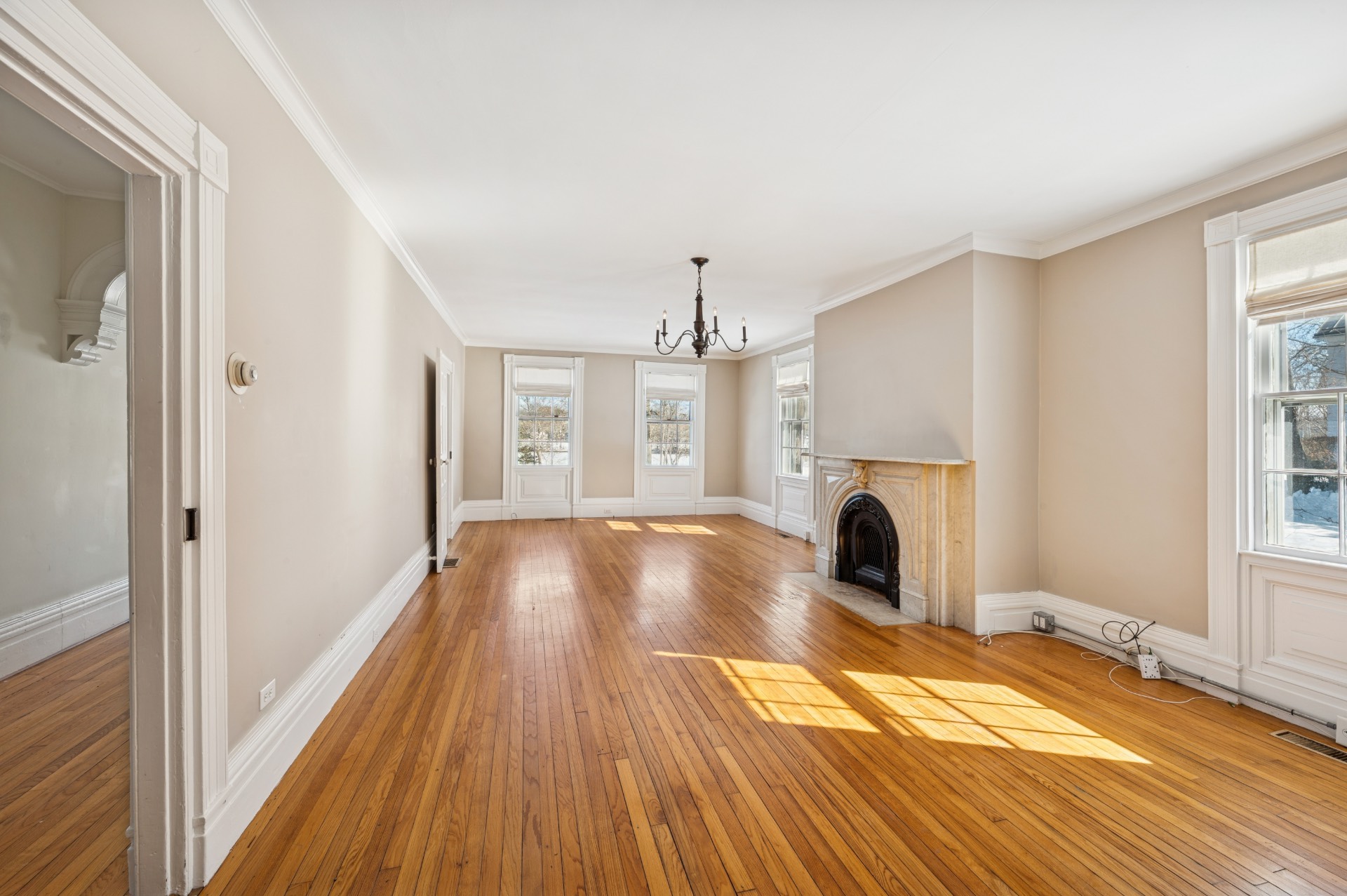 338 Main Street Sag Harbor, NY 11963 - Photo 6 of 21