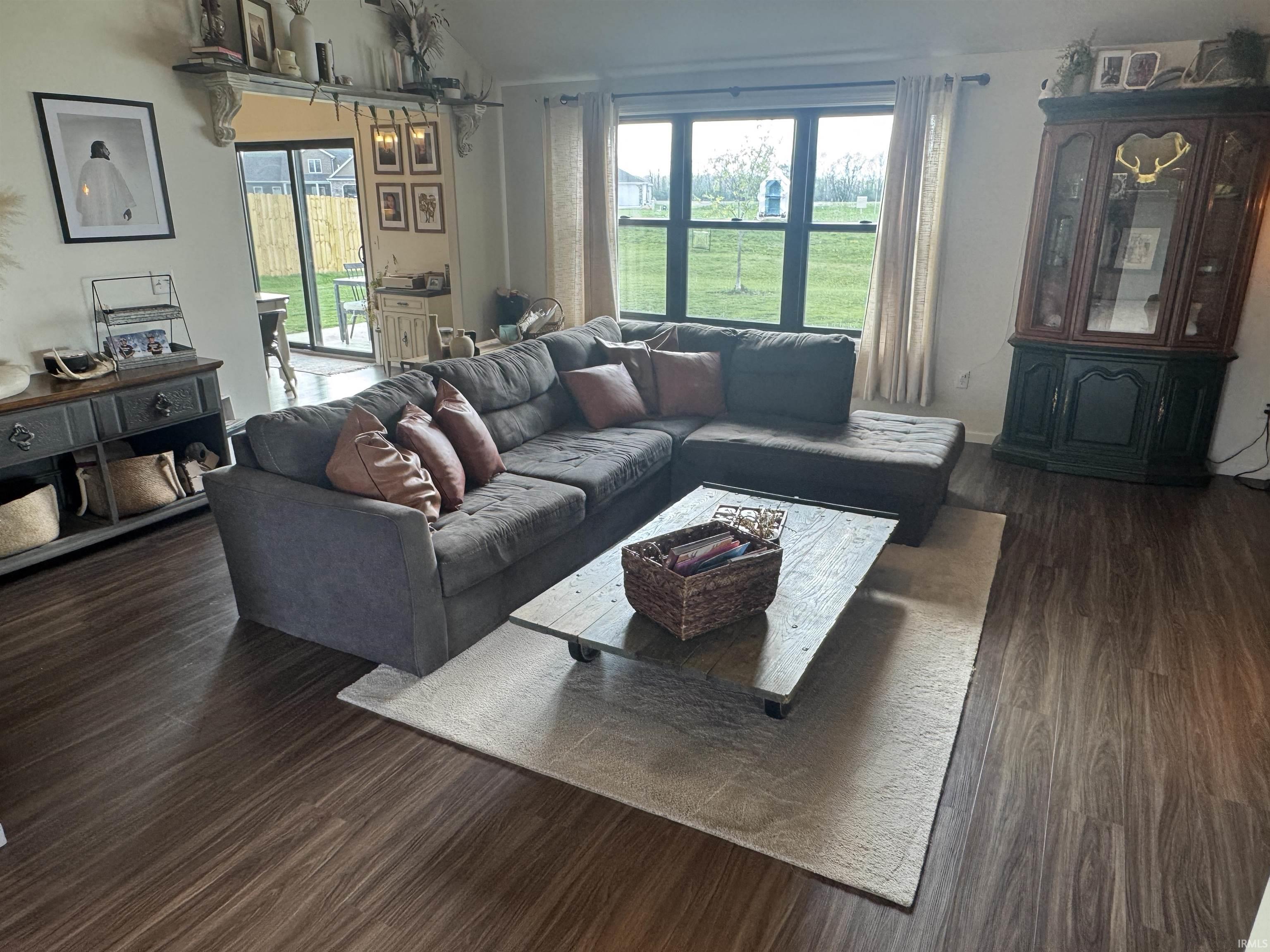 816 Sycamore Street Decatur, IN 46733 - Photo 4 of 27