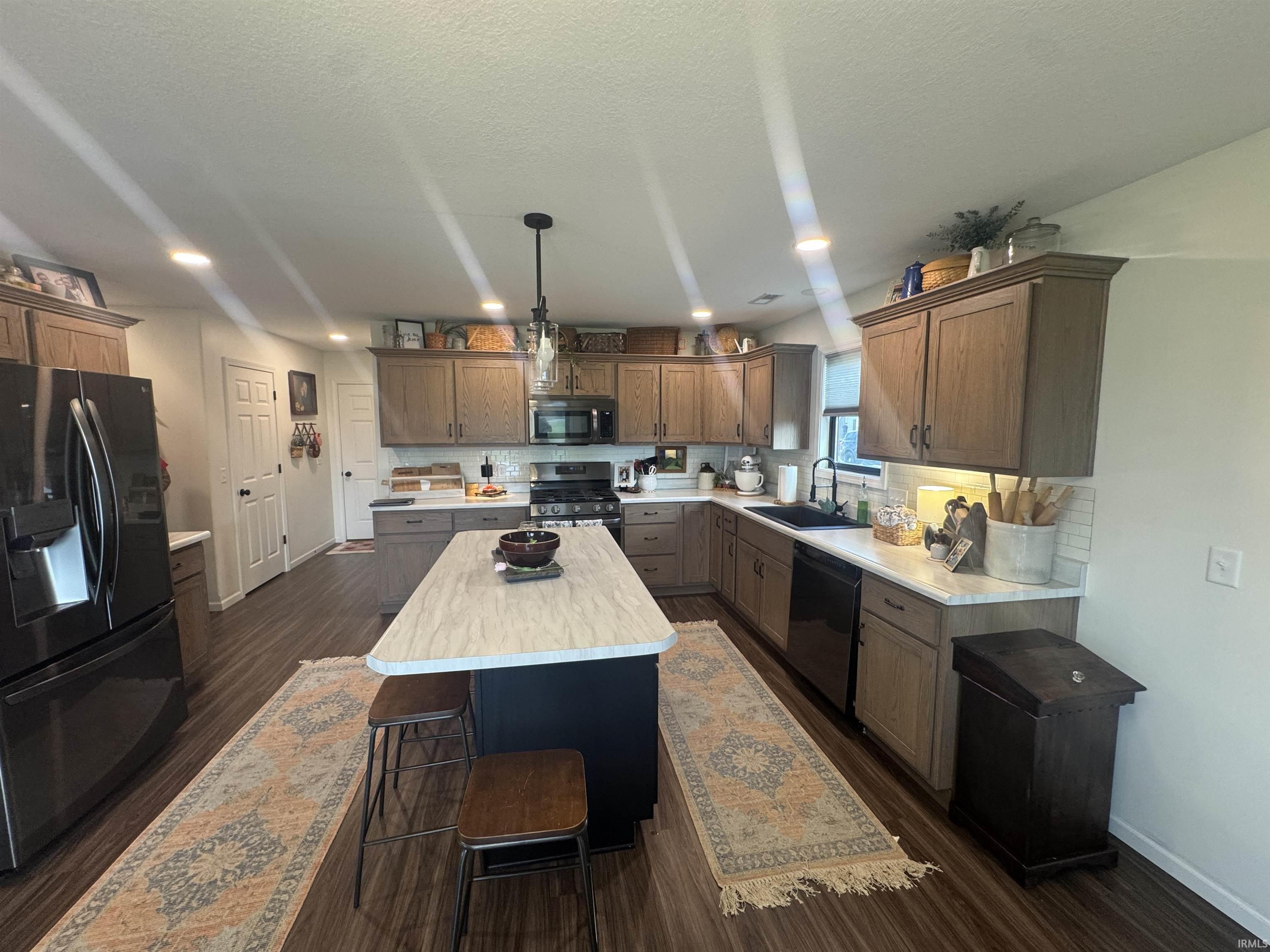 816 Sycamore Street Decatur, IN 46733 - Photo 8 of 27