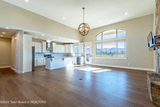 $1,295,000 | 135 Baywood Drive, Driggs, ID 83422