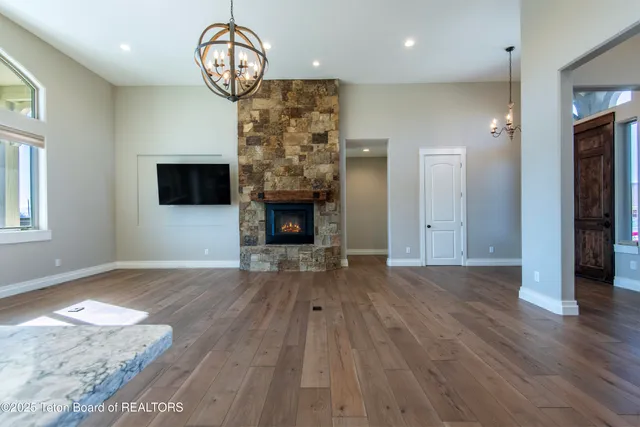 $1,295,000 | 135 Baywood Drive, Driggs, ID 83422