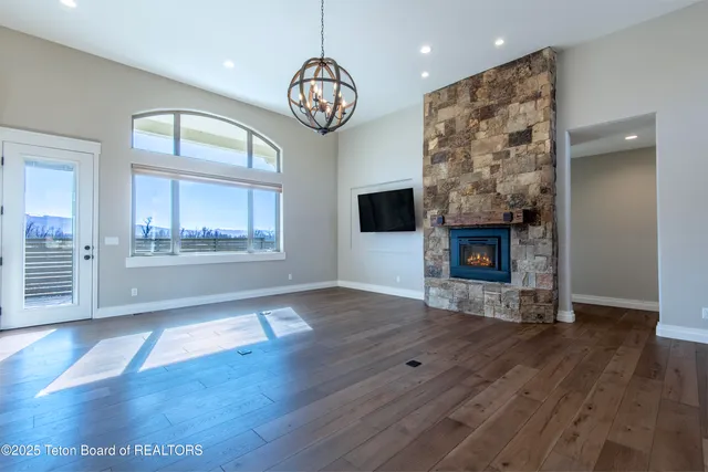 $1,295,000 | 135 Baywood Drive, Driggs, ID 83422