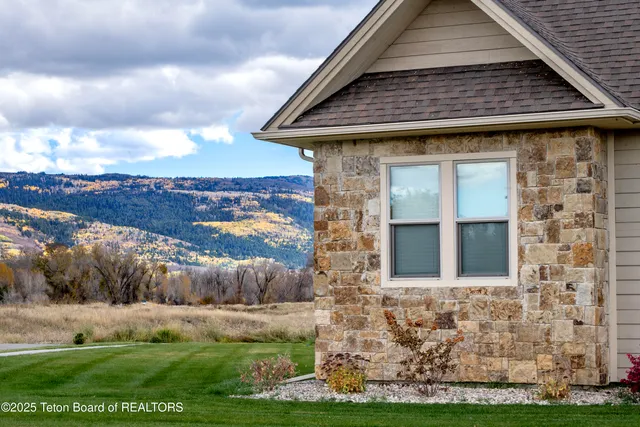 $1,080,000 | 135 Baywood Drive, Driggs, ID 83422