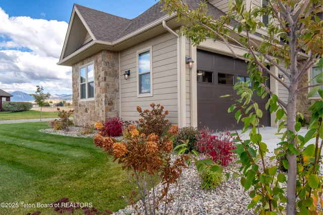 $1,295,000 | 135 Baywood Drive, Driggs, ID 83422
