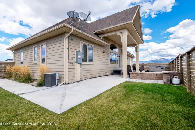 $1,080,000 | 135 Baywood Drive, Driggs, ID 83422
