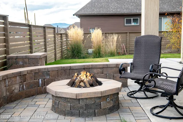 $1,295,000 | 135 Baywood Drive, Driggs, ID 83422