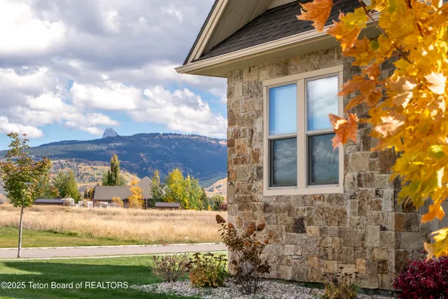 $1,295,000 | 135 Baywood Drive, Driggs, ID 83422