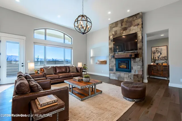 $1,080,000 | 135 Baywood Drive, Driggs, ID 83422