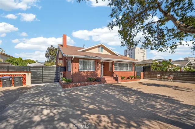 $6,500 | 327 Vine Street, Glendale, CA 91204
