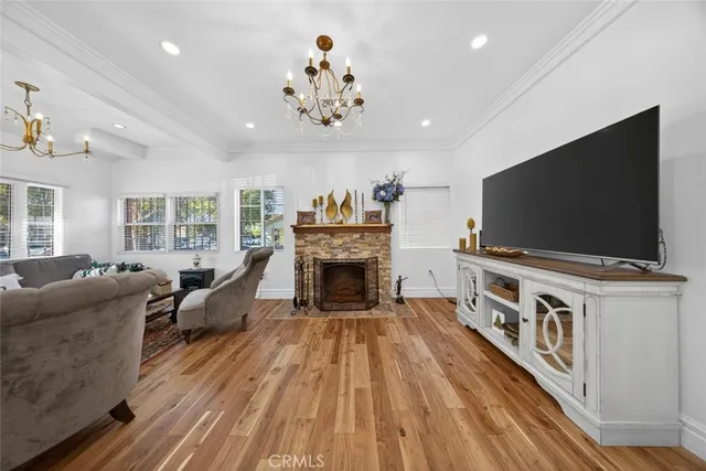 $6,500 | 327 Vine Street, Glendale, CA 91204